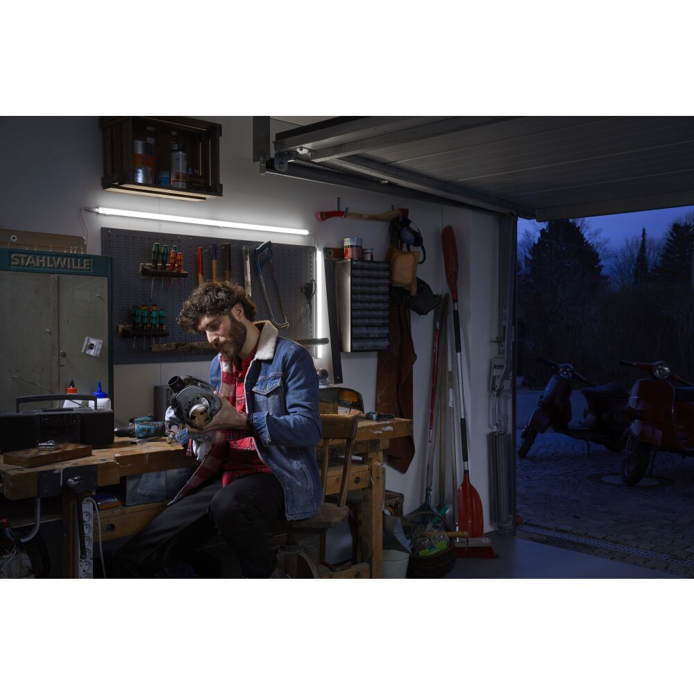 LEDVANCE SWITCH BATTEN Unterbauleuchte Weiß, 1-flammig main product photo